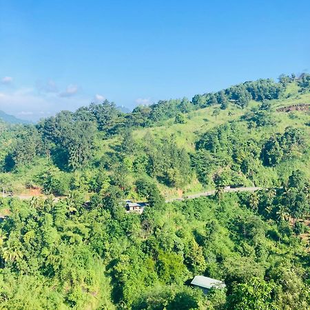 Riverbank Resort Gampola Eksteriør bilde