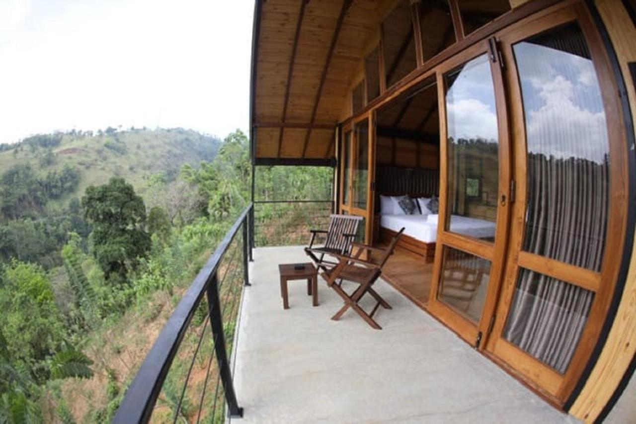 Riverbank Resort Gampola Eksteriør bilde