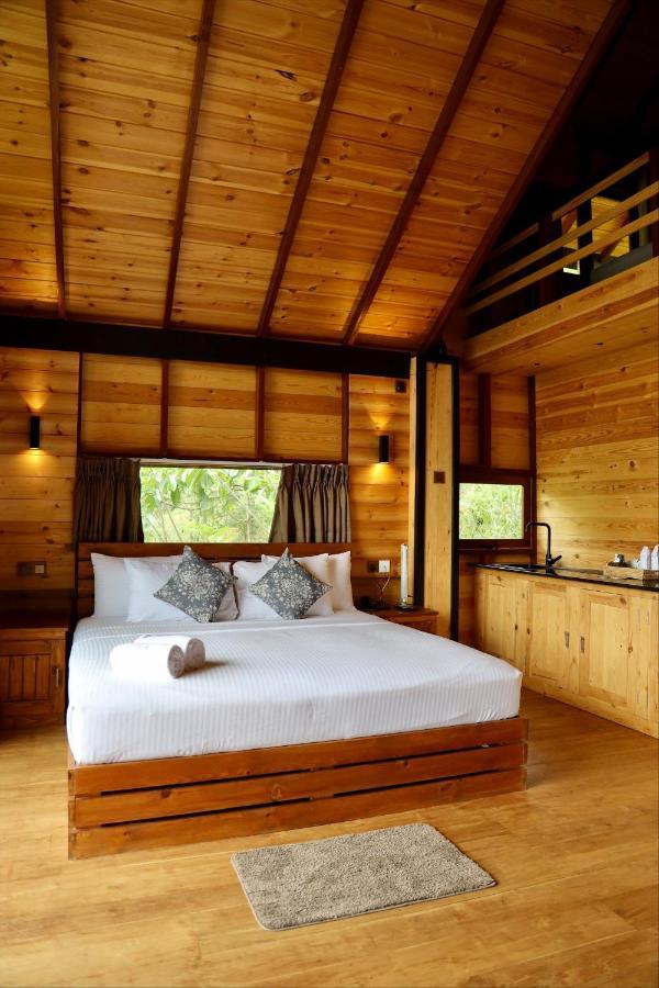Riverbank Resort Gampola Eksteriør bilde