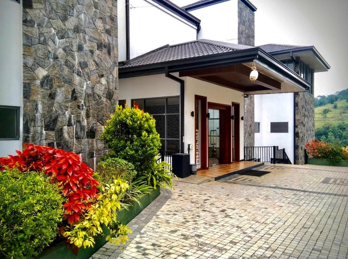 Riverbank Resort Gampola Eksteriør bilde