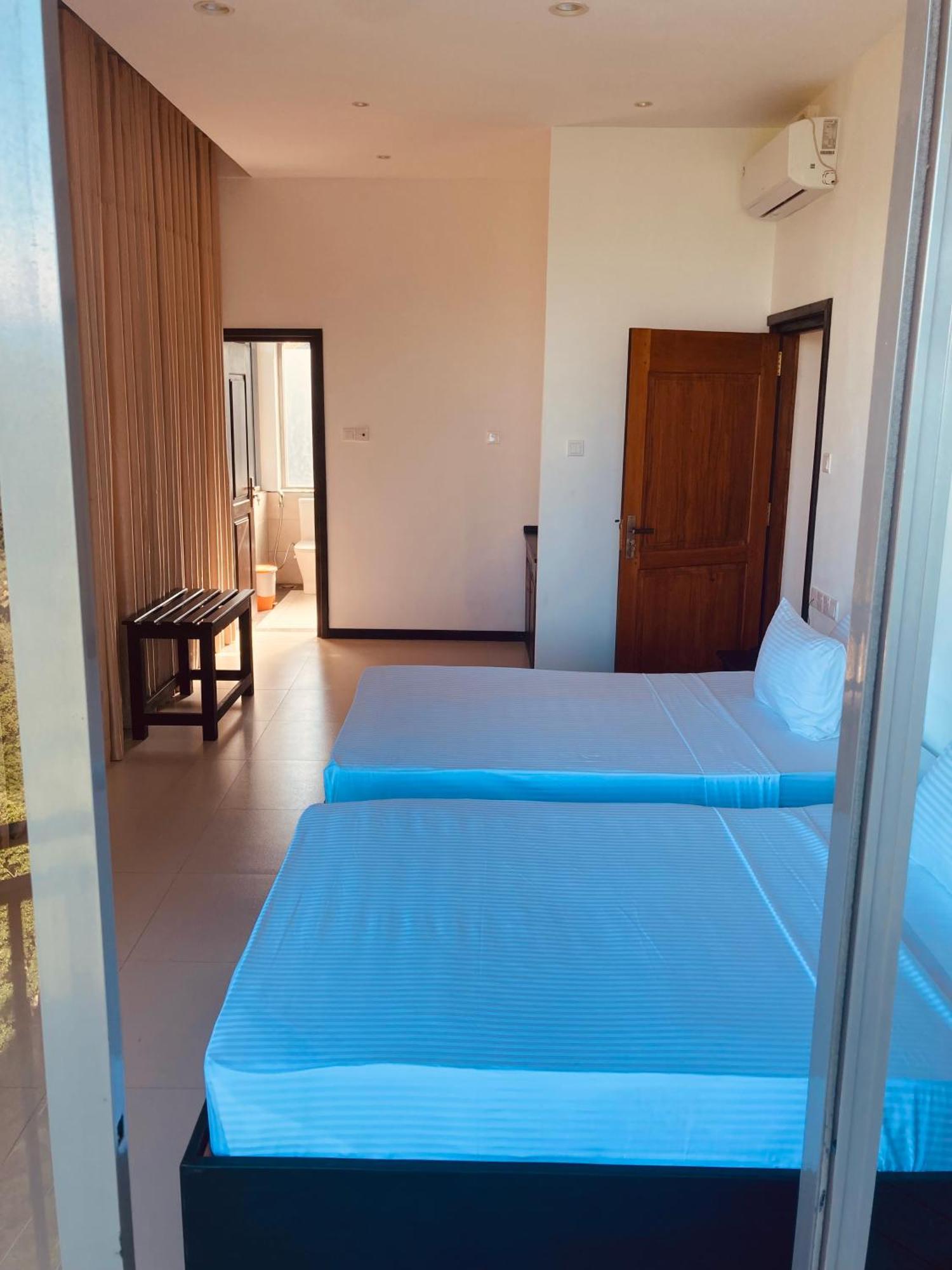 Riverbank Resort Gampola Eksteriør bilde