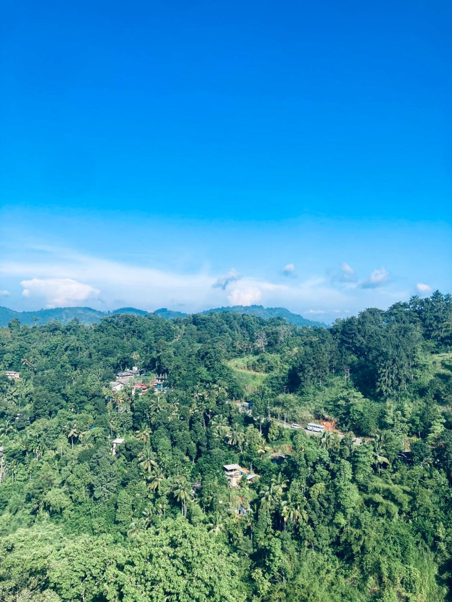 Riverbank Resort Gampola Eksteriør bilde