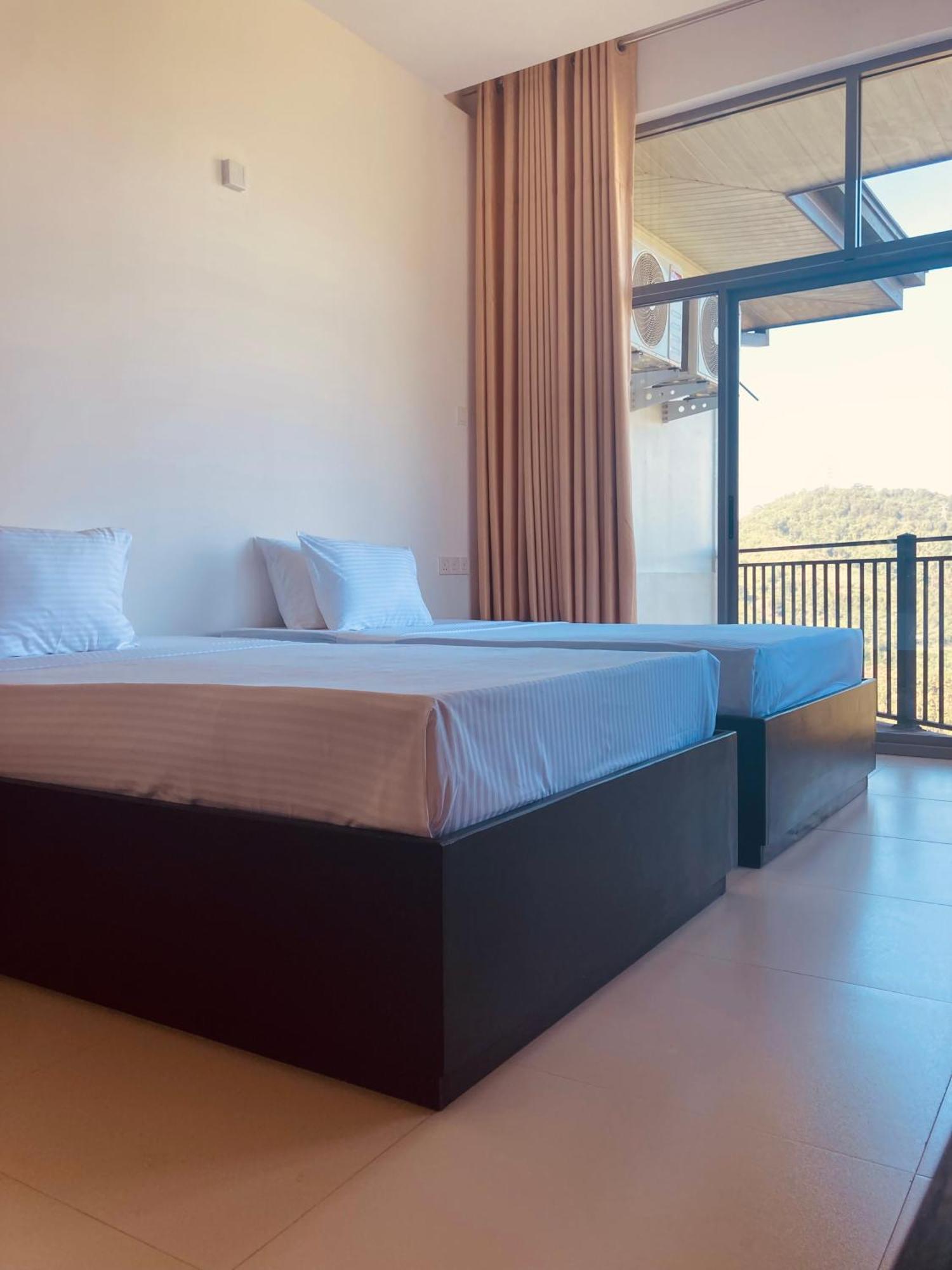 Riverbank Resort Gampola Eksteriør bilde