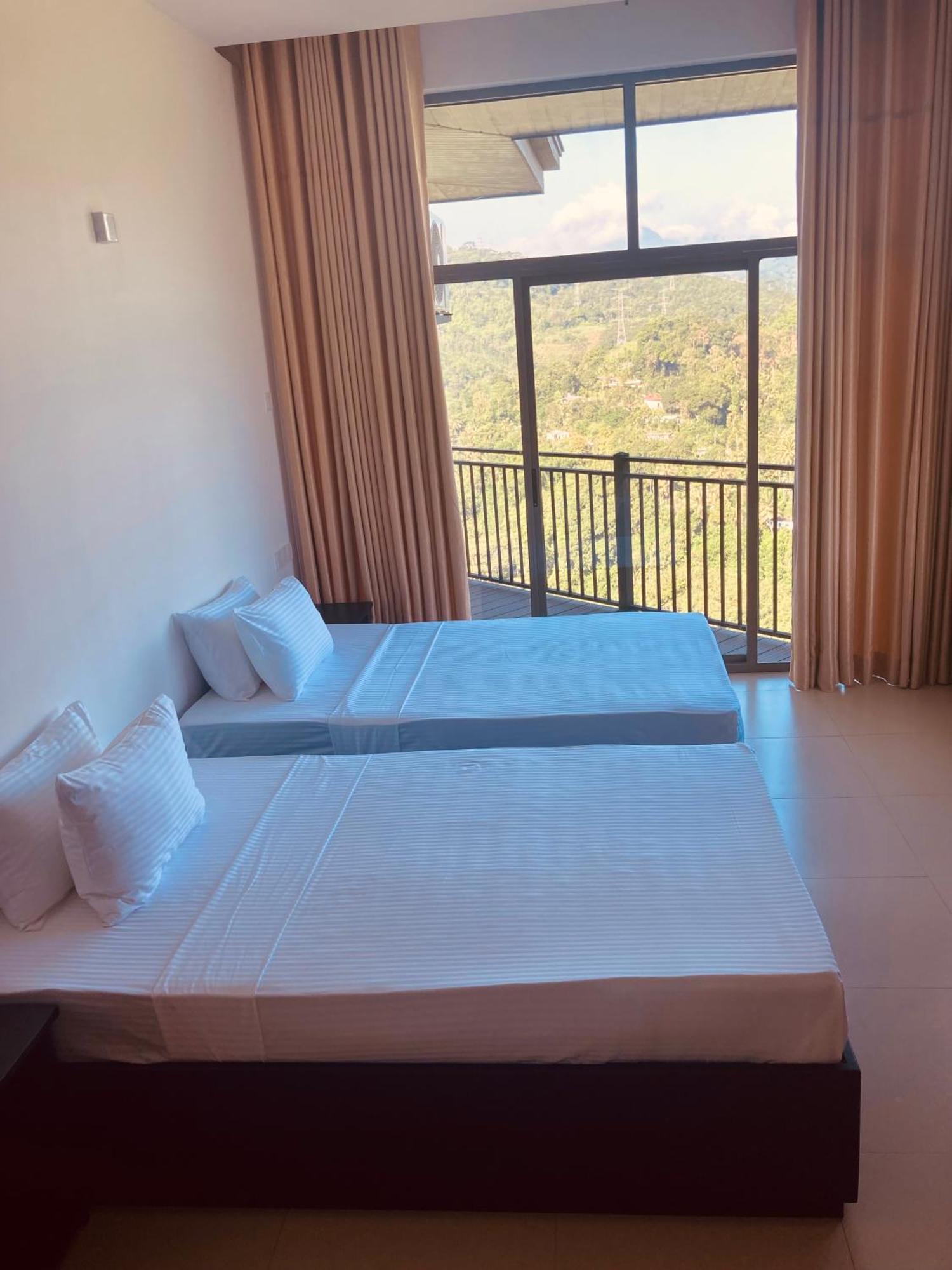 Riverbank Resort Gampola Eksteriør bilde